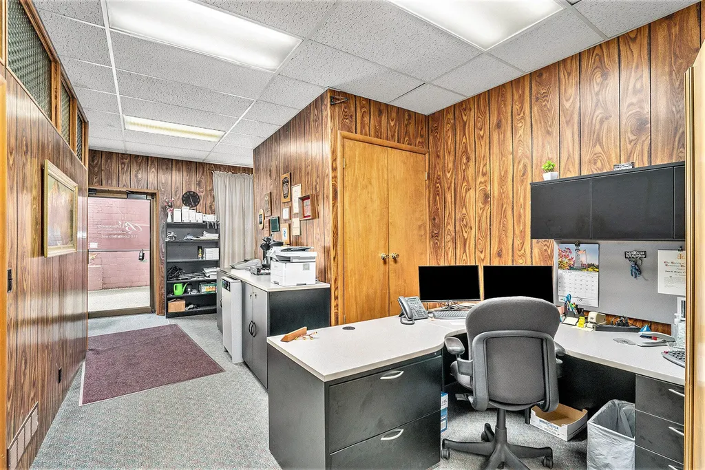 110 106 Locust Street Allegan City MI 49010