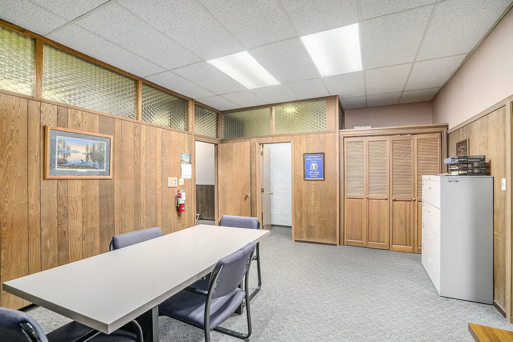 110 106 Locust Street Allegan City MI 49010