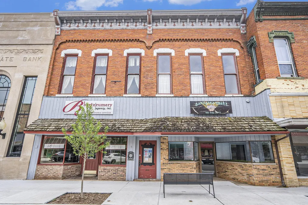 106 Locust Street Allegan City MI 49010