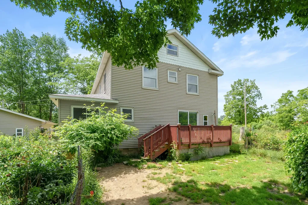 35553 M 43 Waverly Township MI 49079