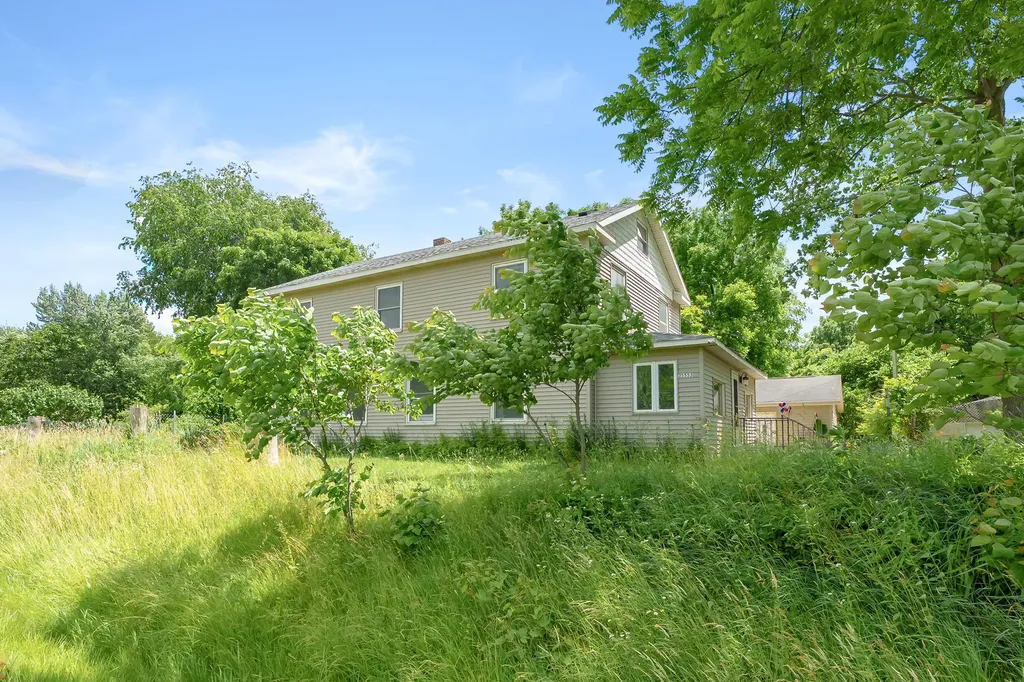 35553 M 43 Waverly Township MI 49079
