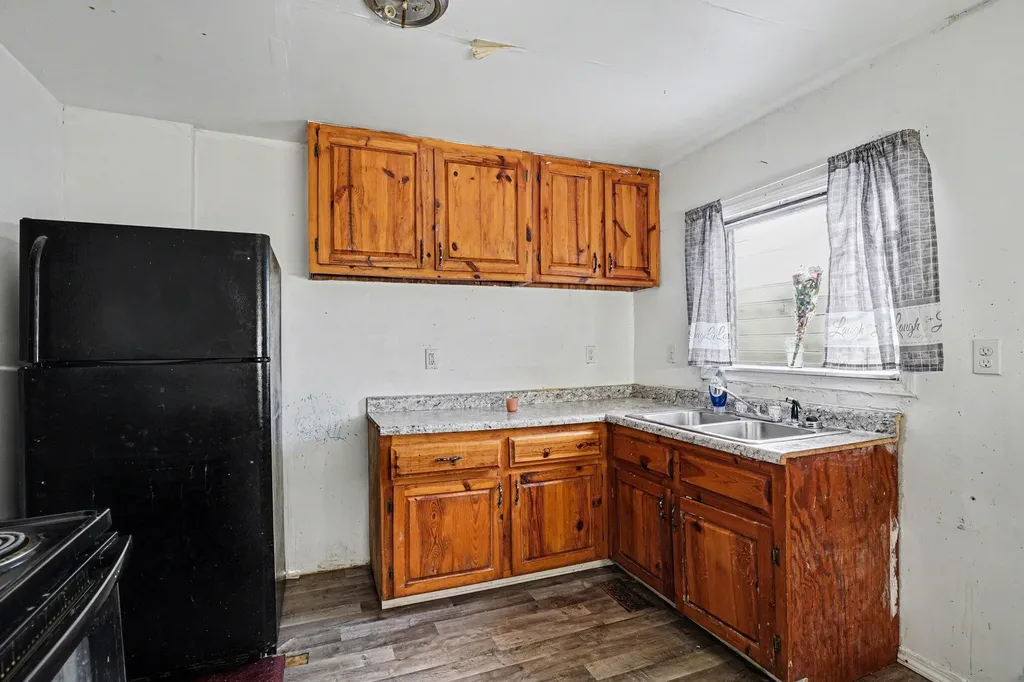 120 Highway Street Battle Creek City MI 49014