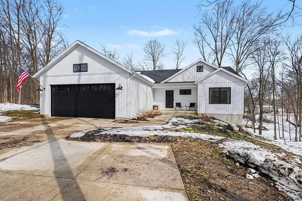 2523 Vanhorn Court Allegan Township MI 49010