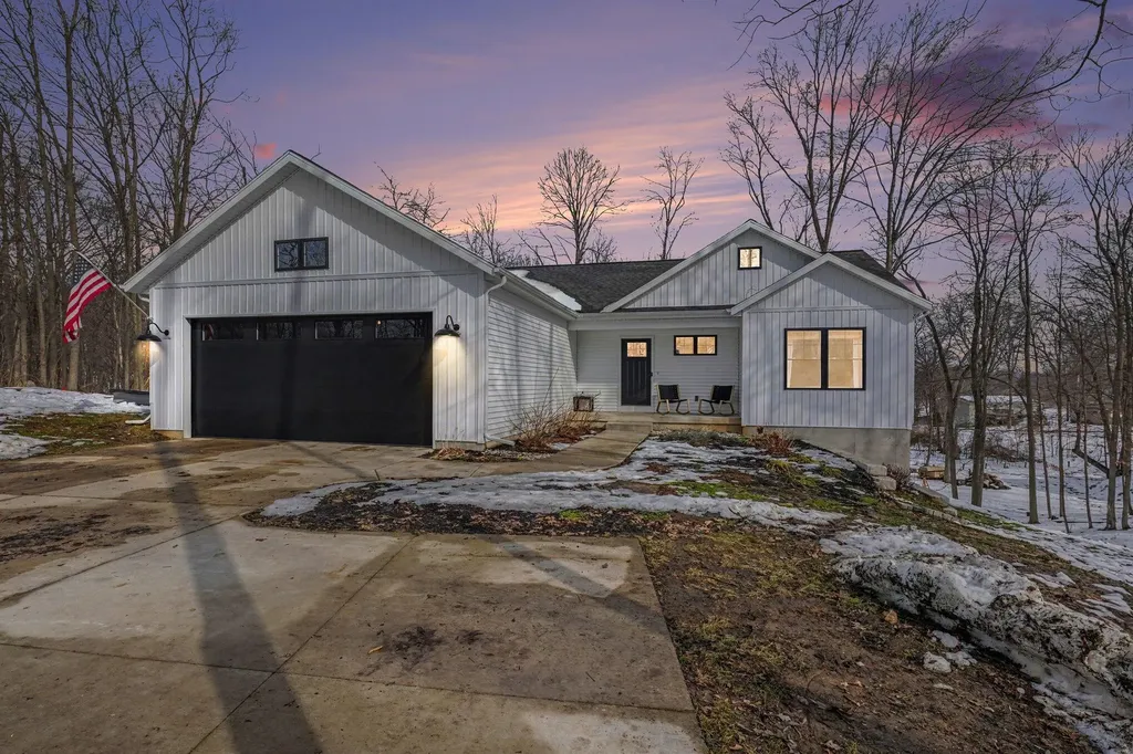 2523 Vanhorn Court Allegan Township MI 49010