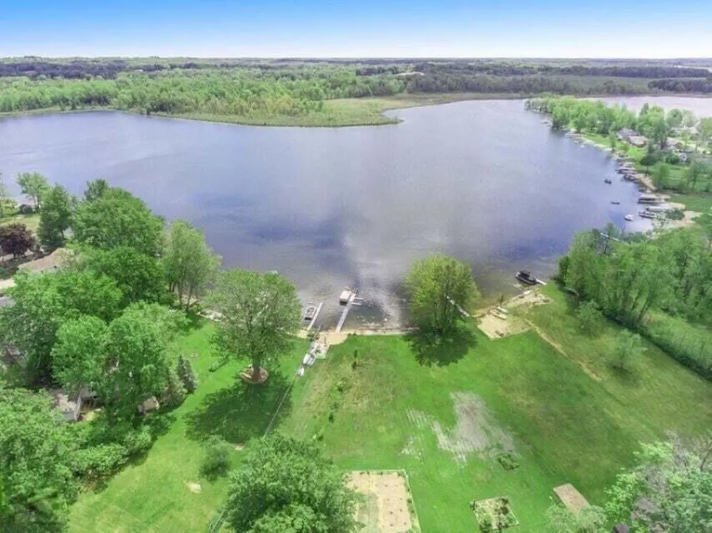 2523 Vanhorn Court Allegan Township MI 49010