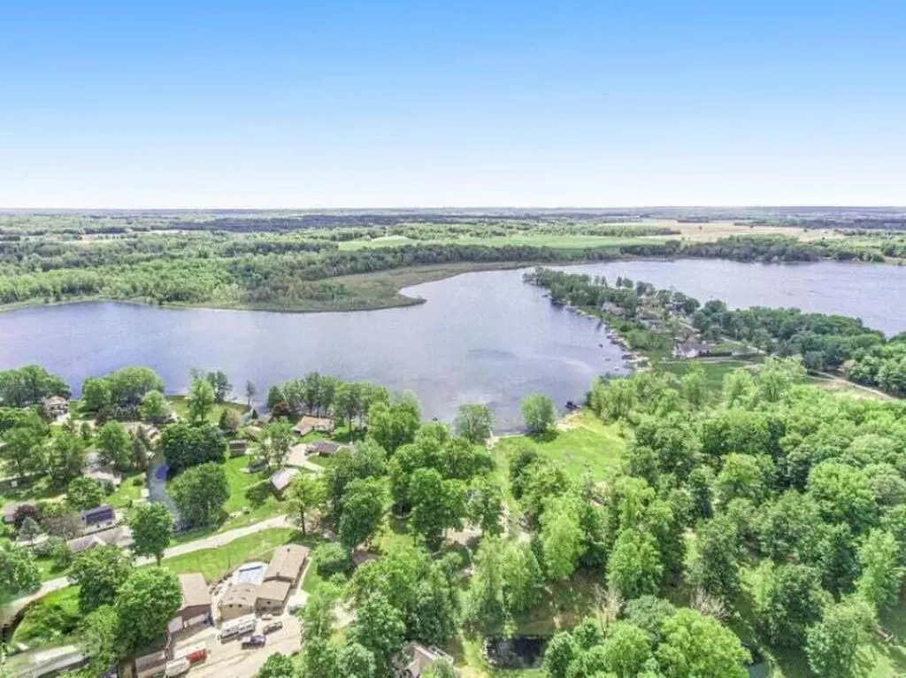 2523 Vanhorn Court Allegan Township MI 49010