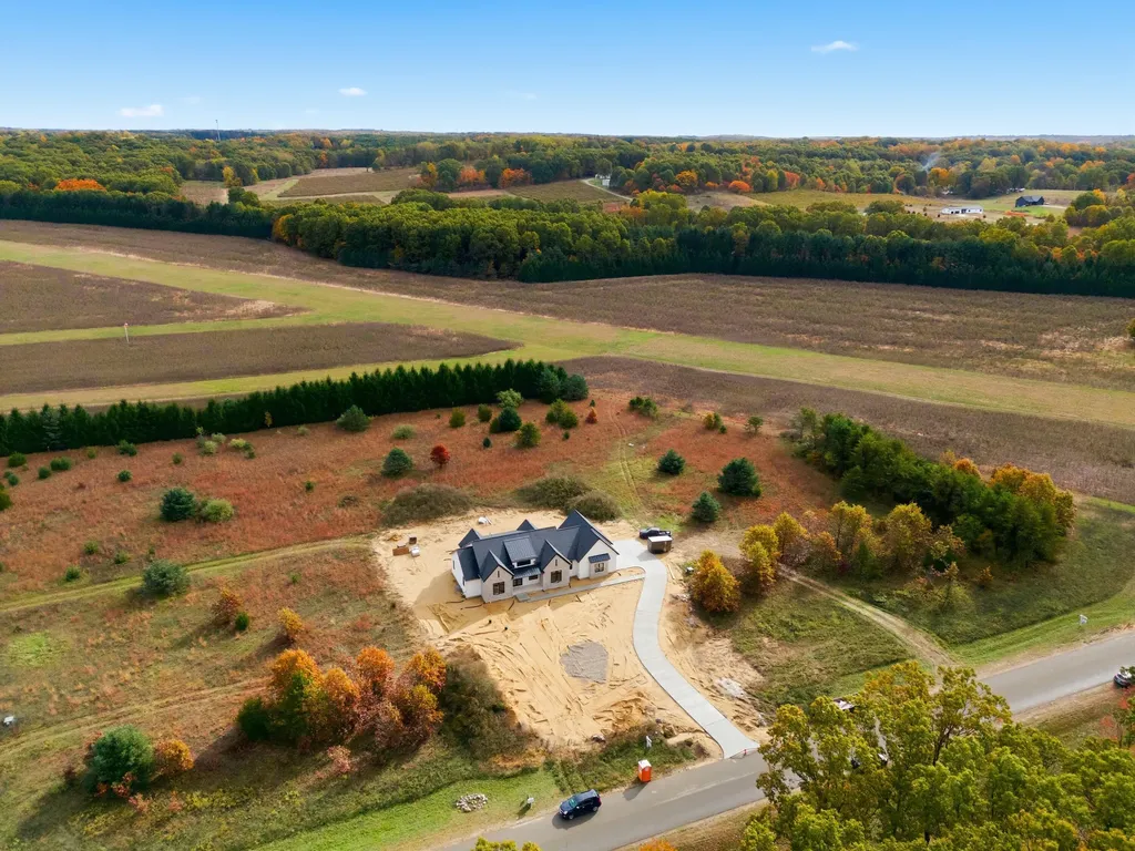 61121 Airpark Lane Antwerp Township MI 49071