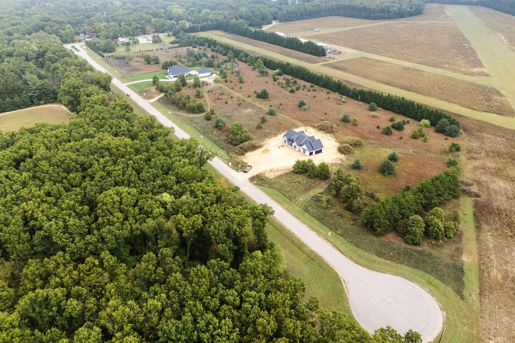 61121 Airpark Lane Antwerp Township MI 49071