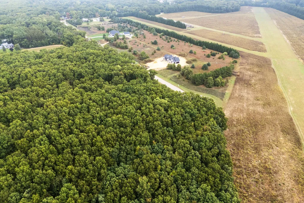61121 Airpark Lane Antwerp Township MI 49071