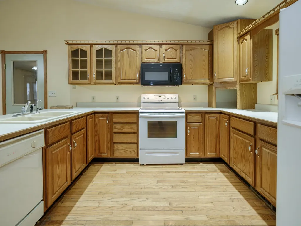 28459 Kelly Road Burr Oak Township MI 49091