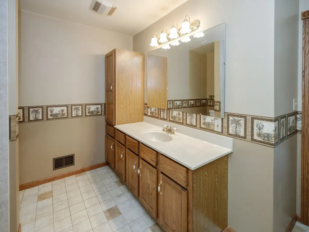 28459 Kelly Road Burr Oak Township MI 49091