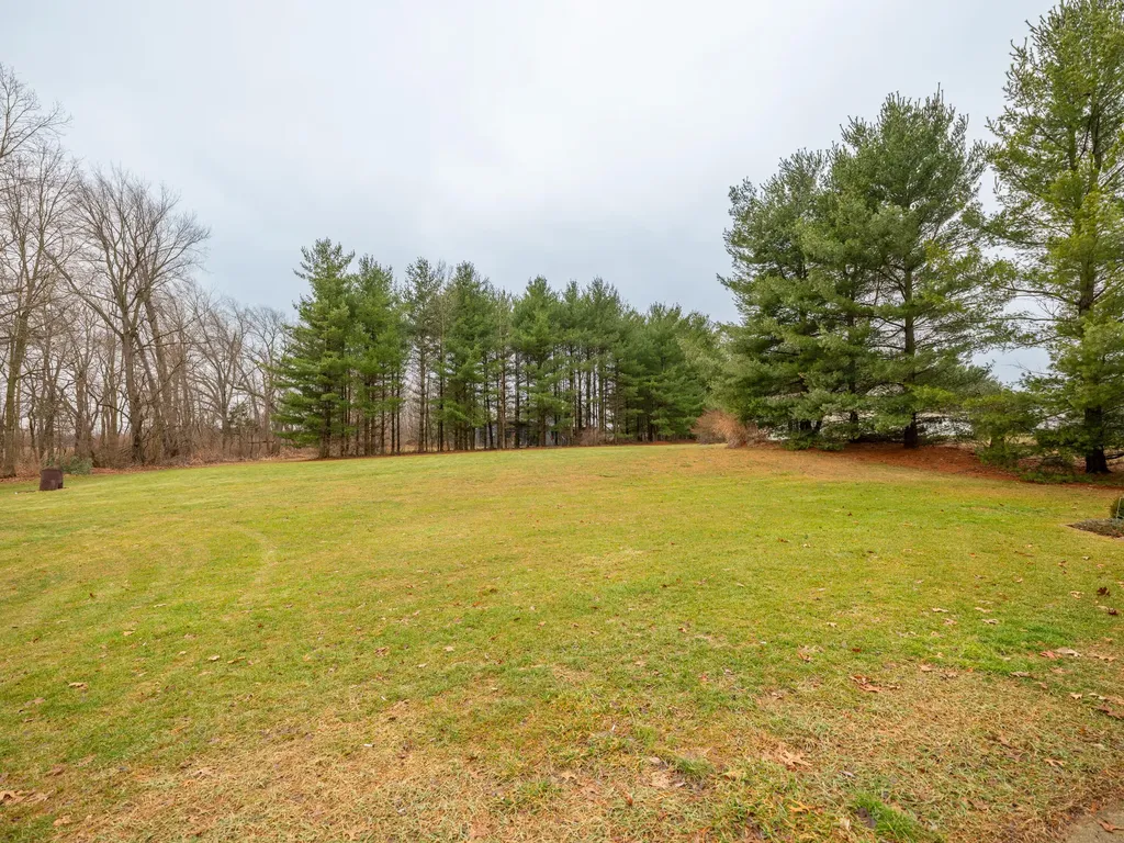28459 Kelly Road Burr Oak Township MI 49091