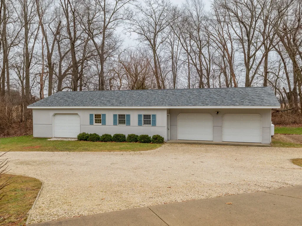 28459 Kelly Road Burr Oak Township MI 49091