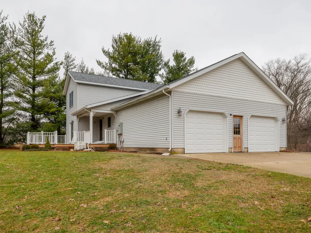 28459 Kelly Road Burr Oak Township MI 49091