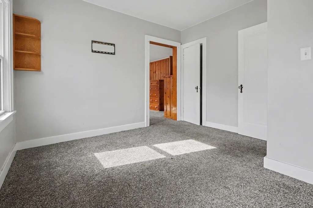 2326 S Burdick Street Kalamazoo City MI 49001