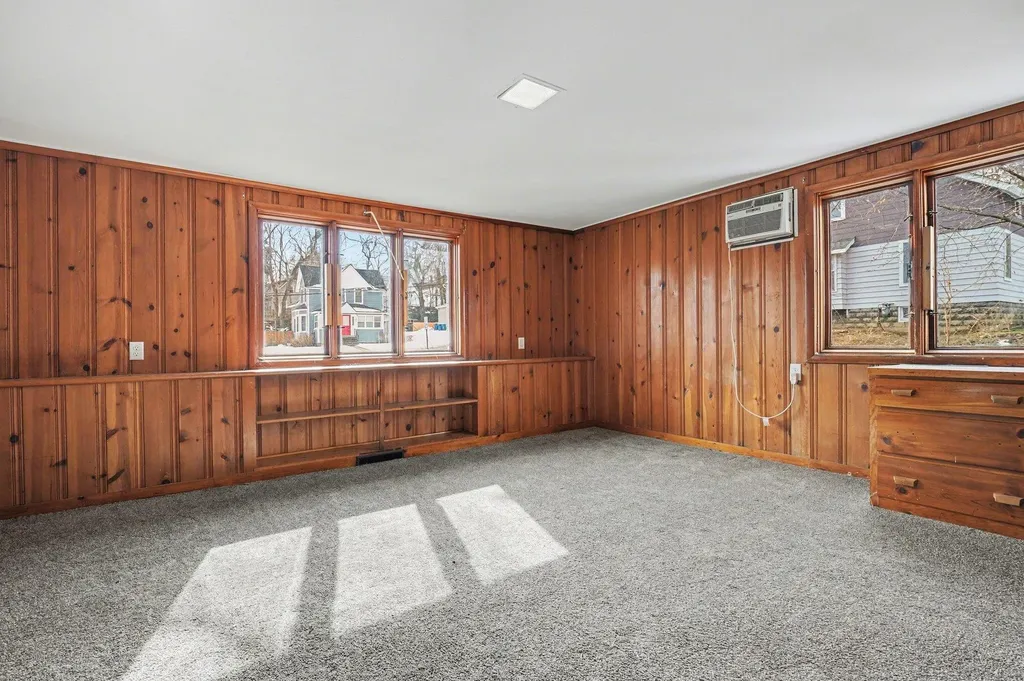 2326 S Burdick Street Kalamazoo City MI 49001