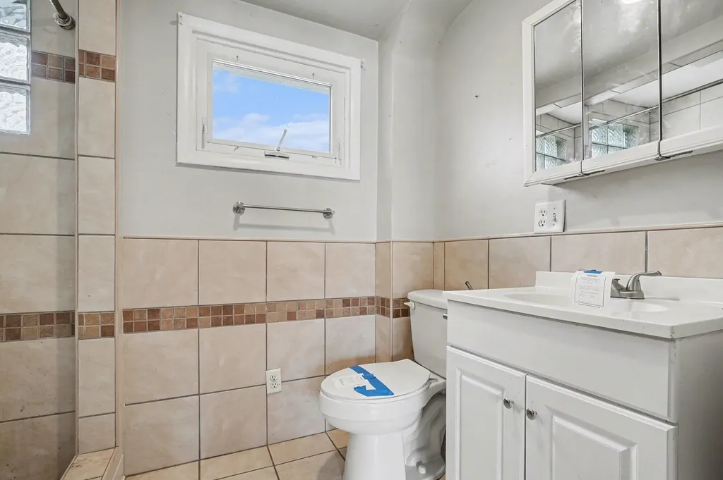 2326 S Burdick Street Kalamazoo City MI 49001