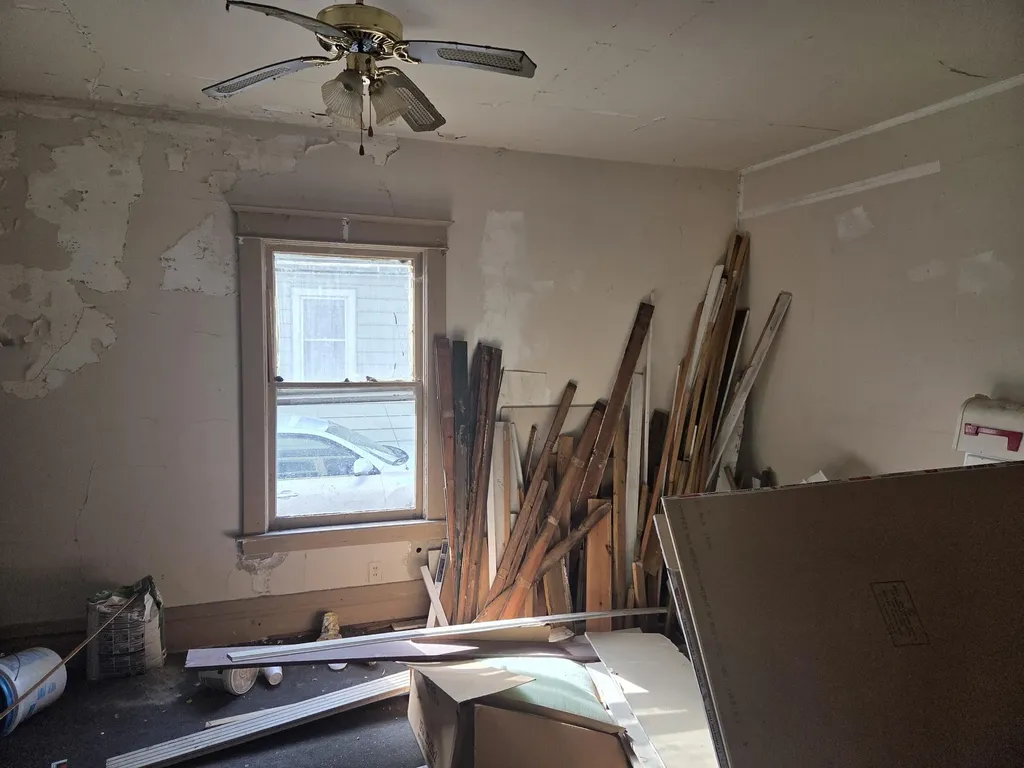 528 Potter Street Kalamazoo City MI 49007