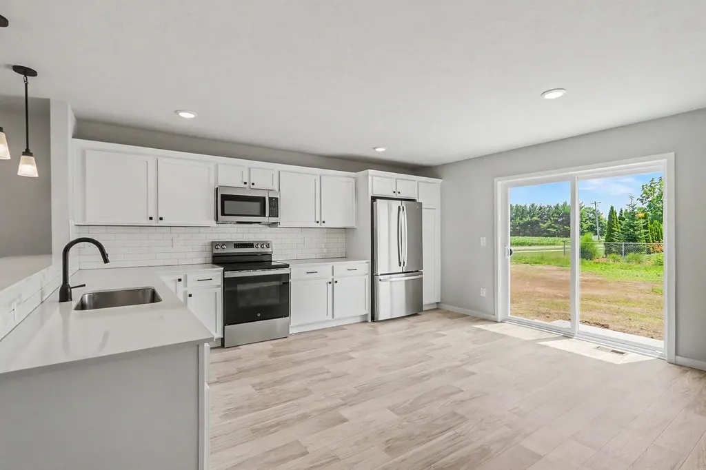 1005 Foxglove Avenue Vicksburg Village MI 49097