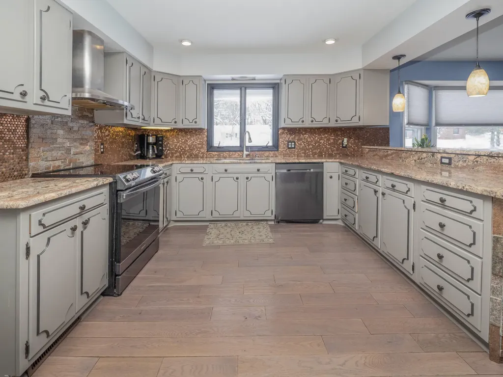 2134 Sycamore Lane Kalamazoo City MI 49008