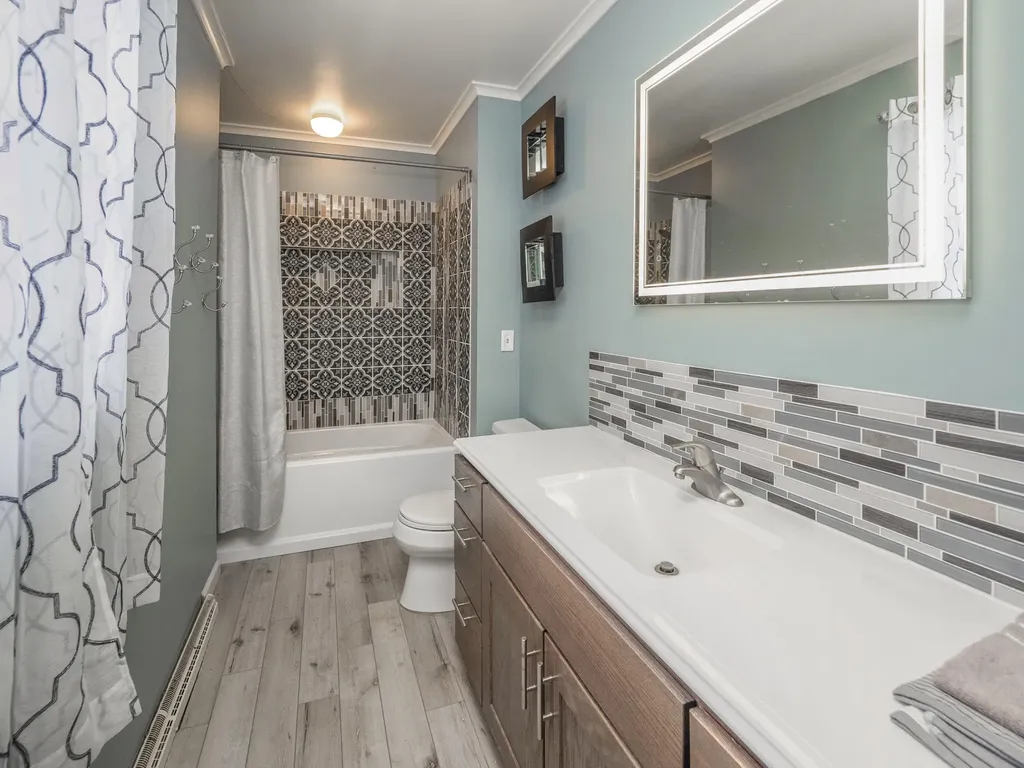 2134 Sycamore Lane Kalamazoo City MI 49008