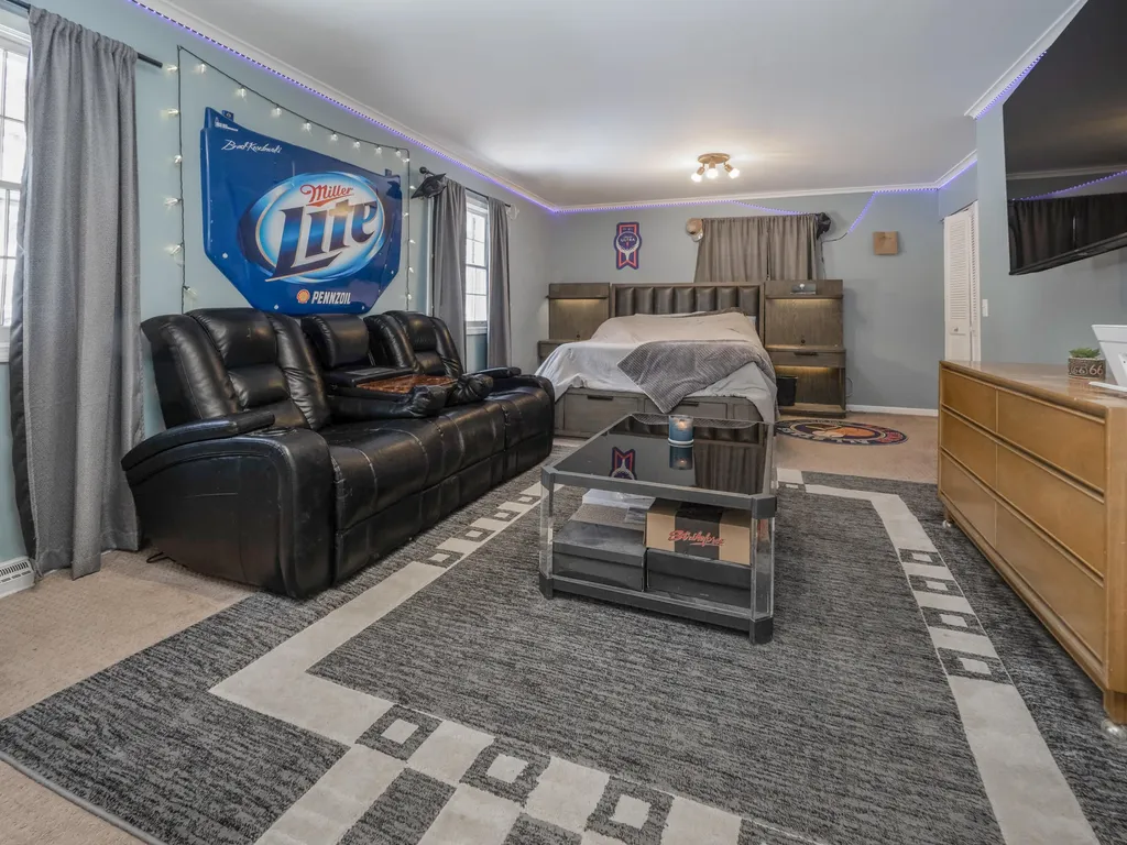 2134 Sycamore Lane Kalamazoo City MI 49008