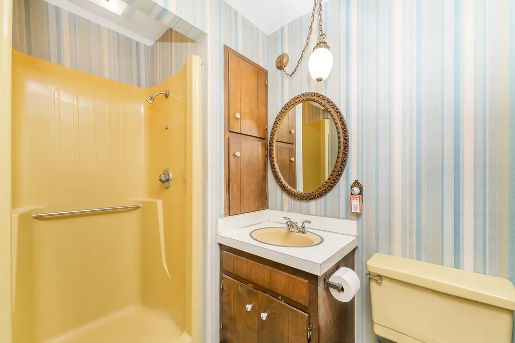 10798 Pleasant Lake Road Barry Township MI 49046
