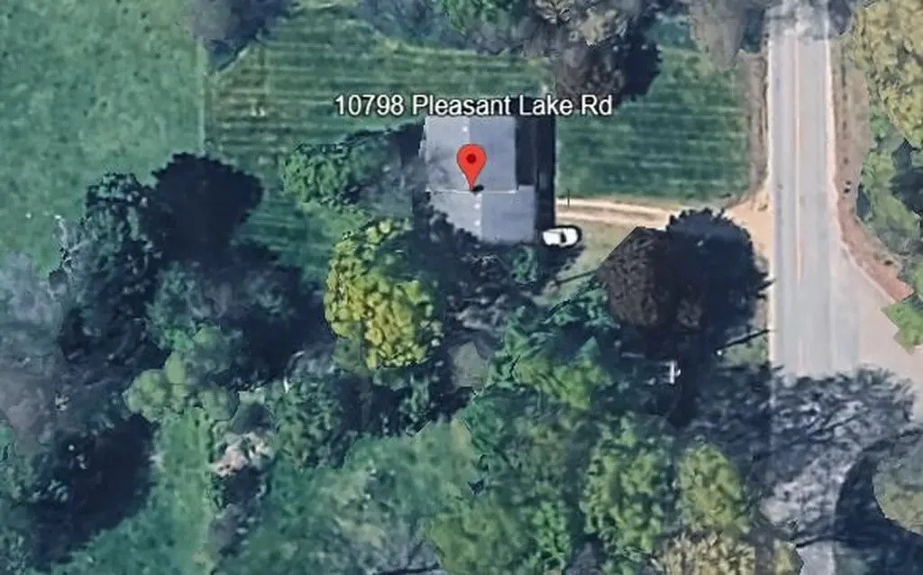 10798 Pleasant Lake Road Barry Township MI 49046