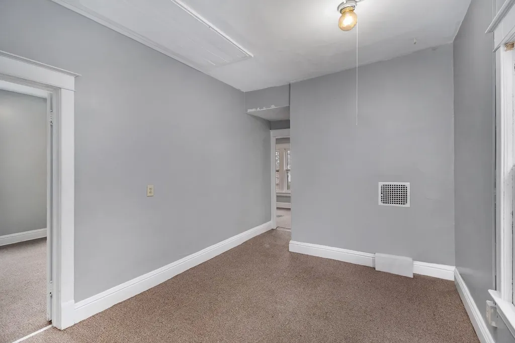 712 W Vine Street Kalamazoo City MI 49008