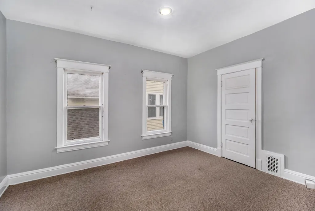 712 W Vine Street Kalamazoo City MI 49008