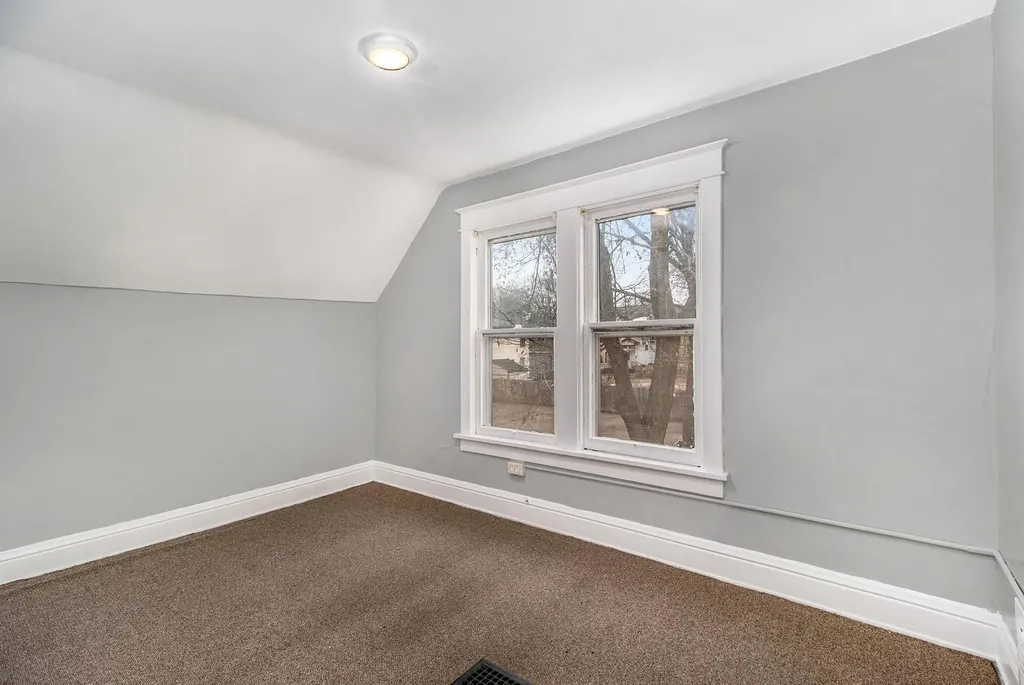 712 W Vine Street Kalamazoo City MI 49008