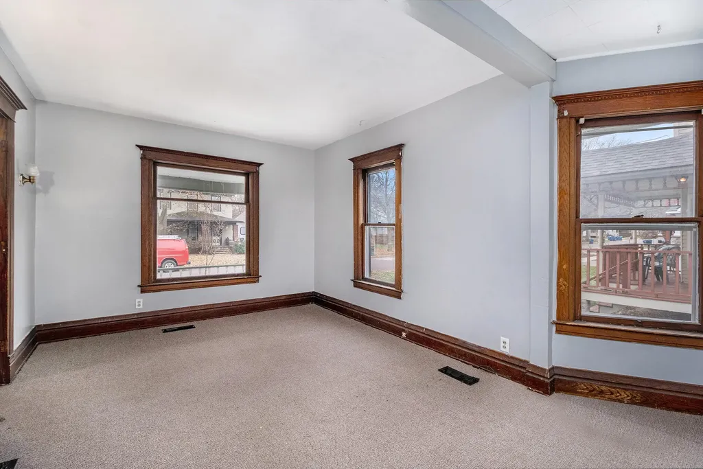 712 W Vine Street Kalamazoo City MI 49008