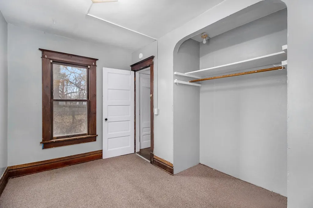 712 W Vine Street Kalamazoo City MI 49008