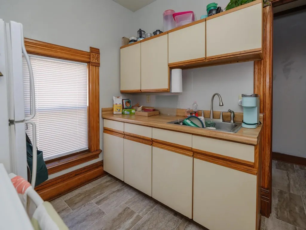232 Woodward Avenue Kalamazoo City MI 49007