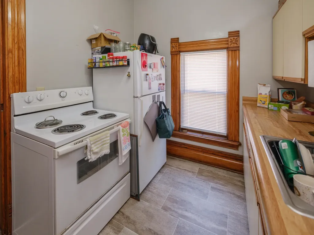 232 Woodward Avenue Kalamazoo City MI 49007