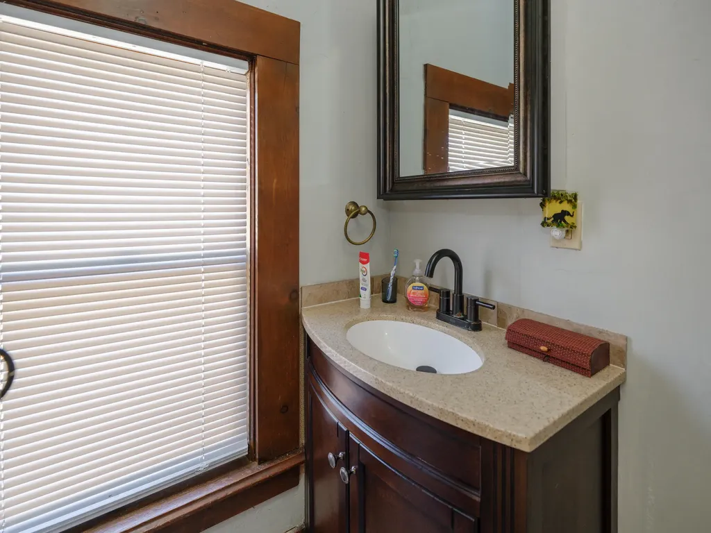232 Woodward Avenue Kalamazoo City MI 49007