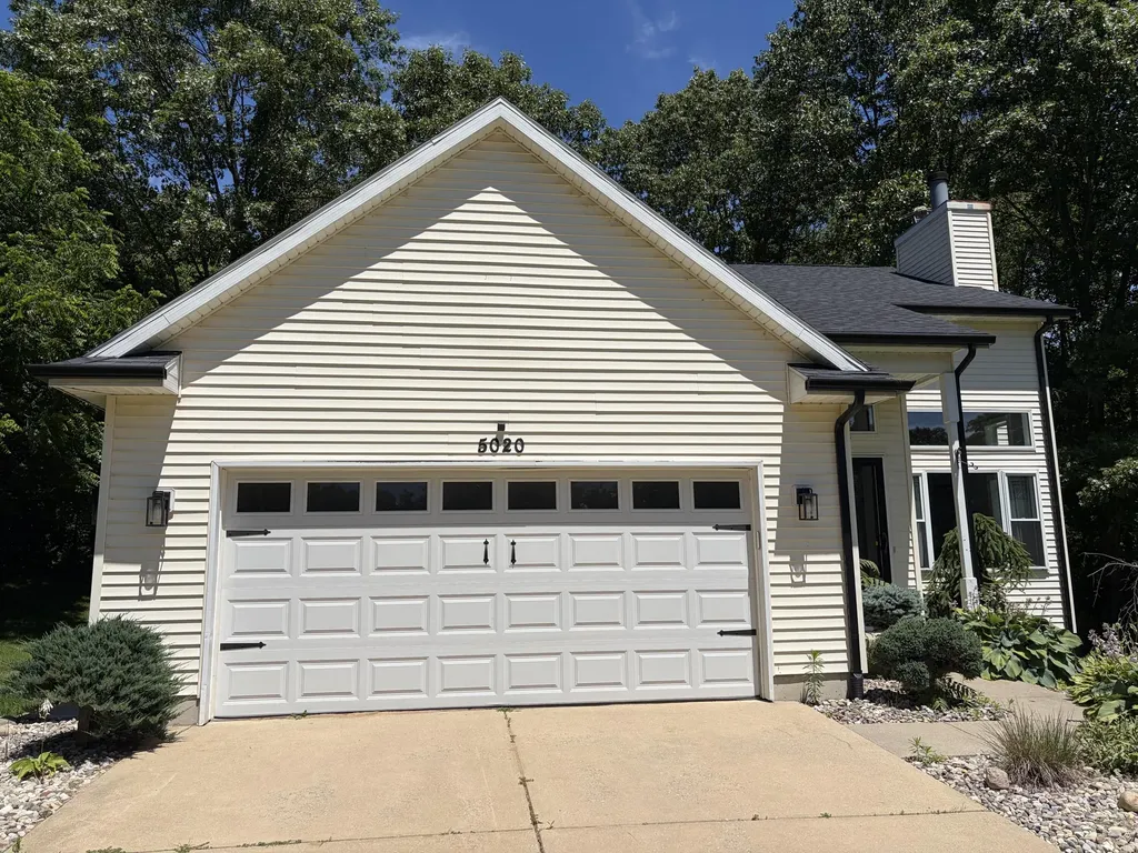 5020 Roundtree Drive Irving Township MI 49333