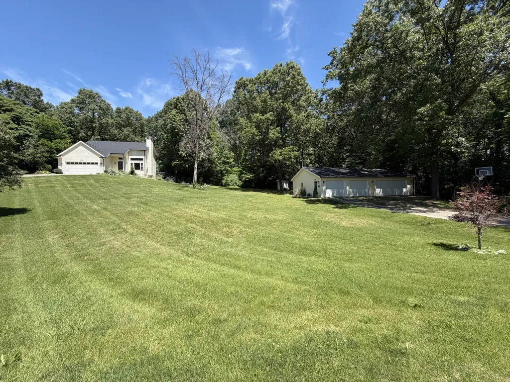 5020 Roundtree Drive Irving Township MI 49333