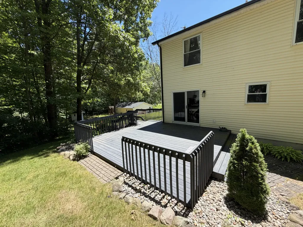 5020 Roundtree Drive Irving Township MI 49333
