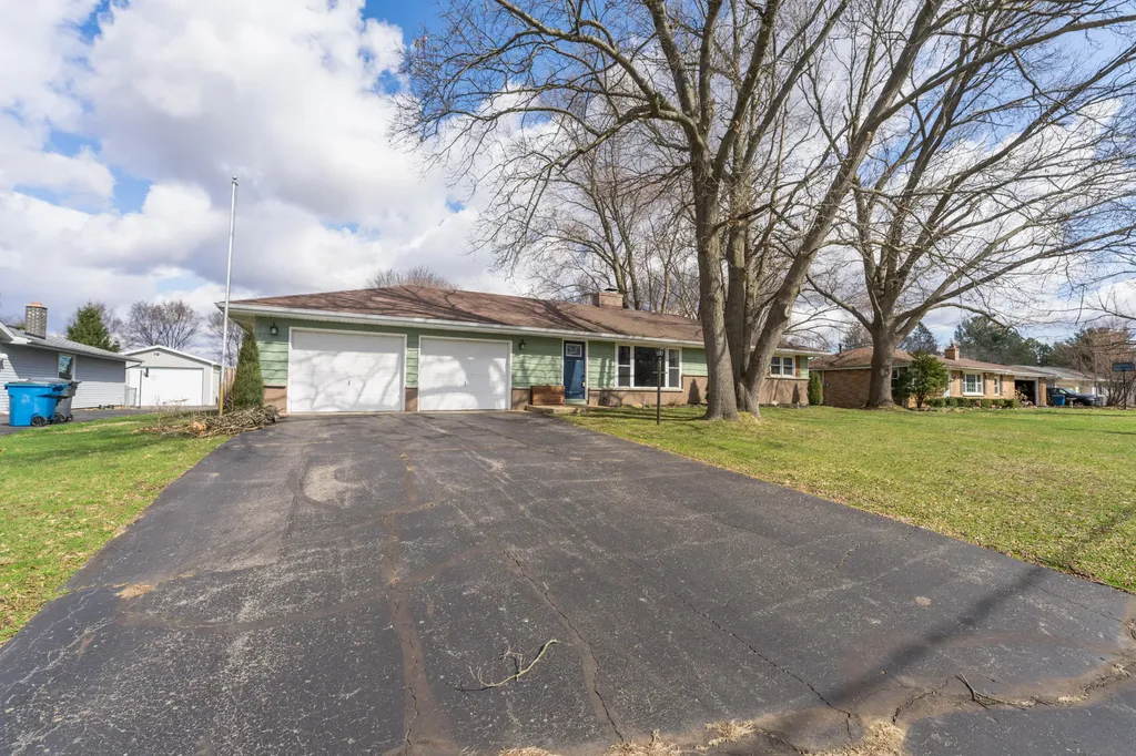 2657 Thayer Avenue Cooper Charter Township MI 49004