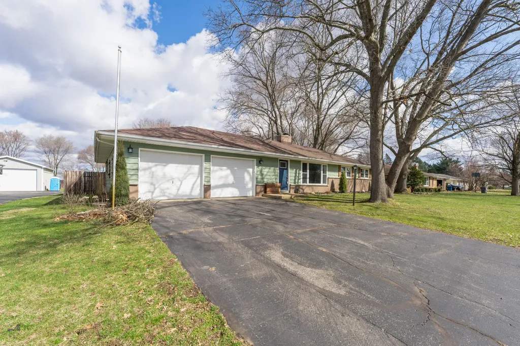2657 Thayer Avenue Cooper Charter Township MI 49004