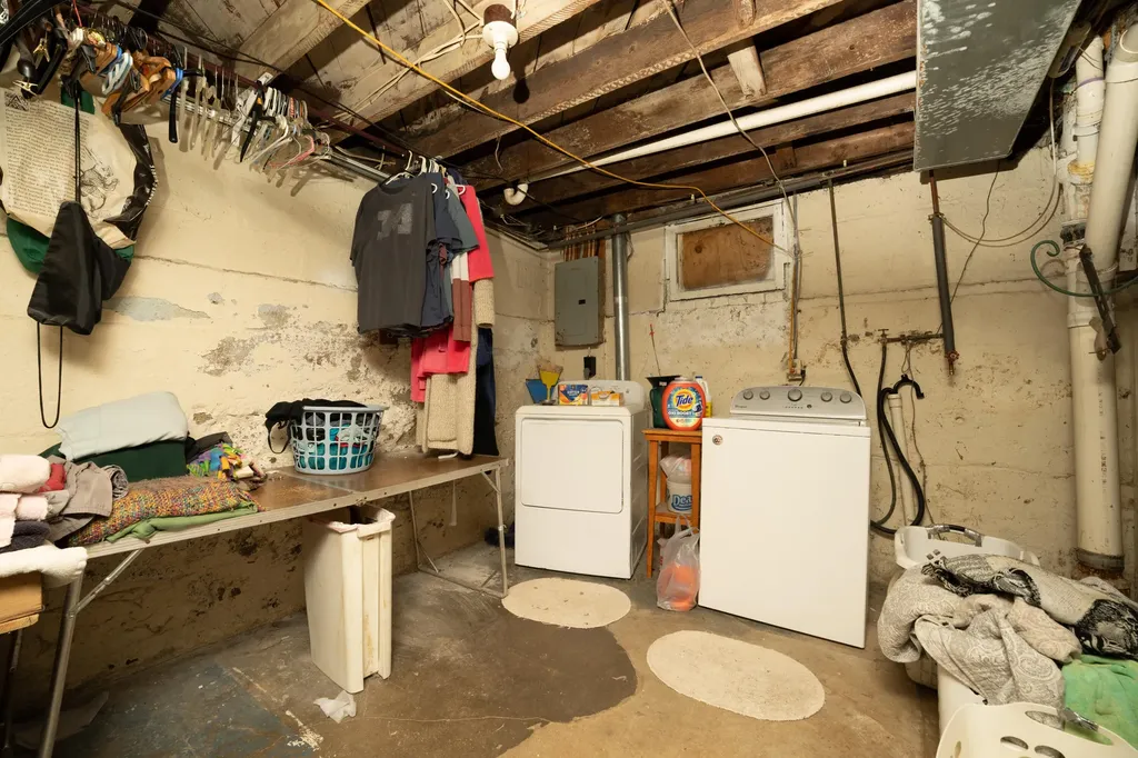 1411 Egleston Avenue Kalamazoo City MI 49001