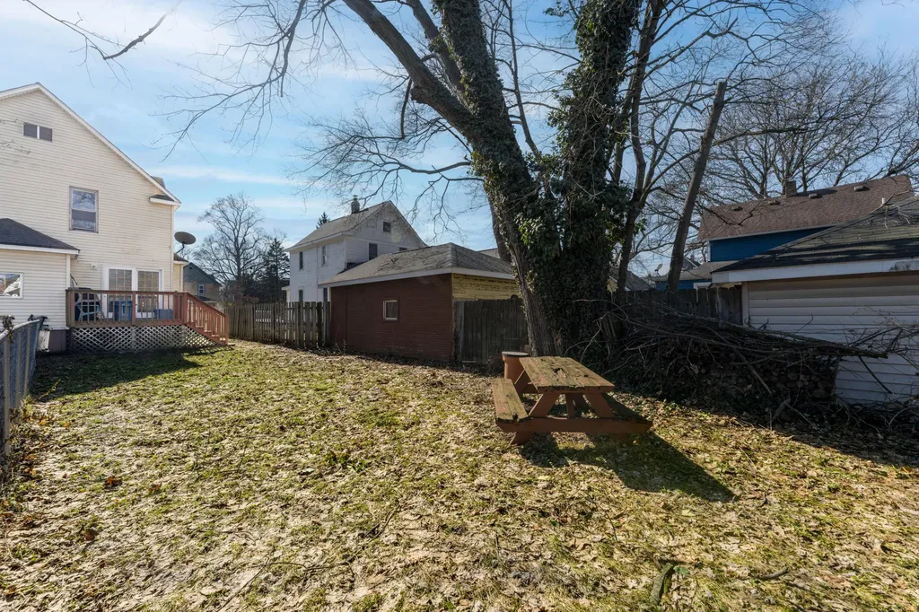 1411 Egleston Avenue Kalamazoo City MI 49001