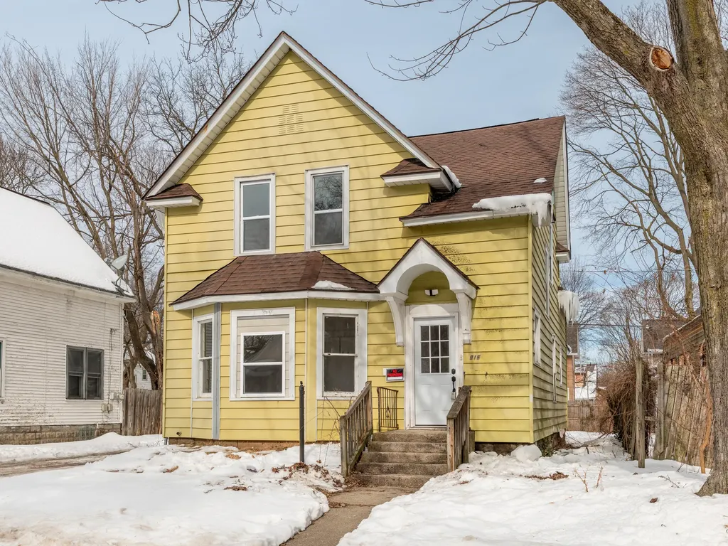 915 Hays Park Avenue Kalamazoo City MI 49001