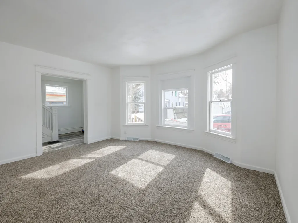 915 Hays Park Avenue Kalamazoo City MI 49001