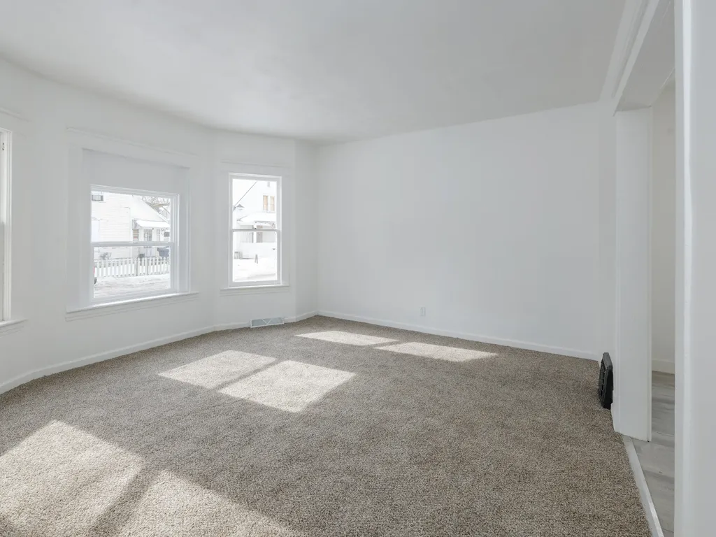 915 Hays Park Avenue Kalamazoo City MI 49001