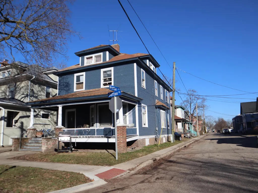 430 W Dutton Street Kalamazoo City MI 49007