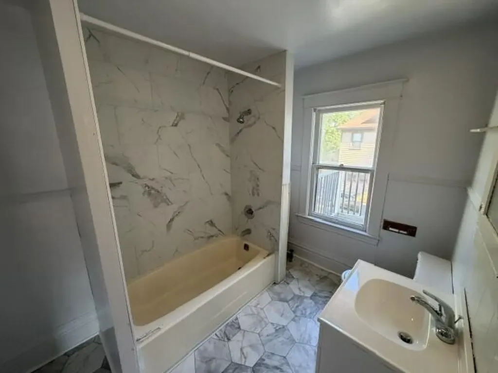 430 W Dutton Street Kalamazoo City MI 49007