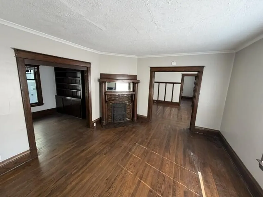 430 W Dutton Street Kalamazoo City MI 49007