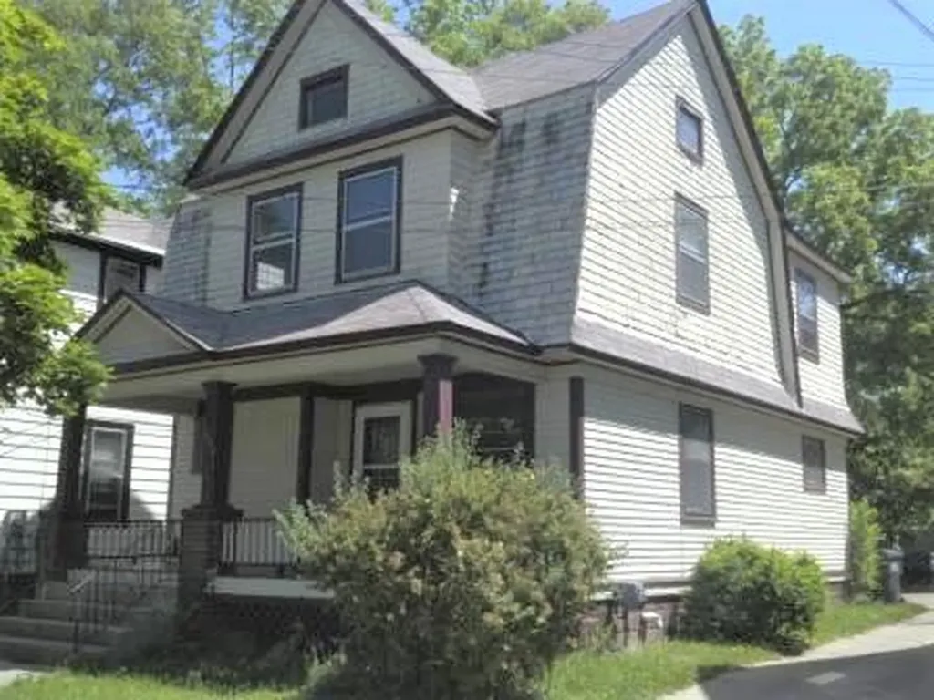 613 Pearl Street Kalamazoo City MI 49007